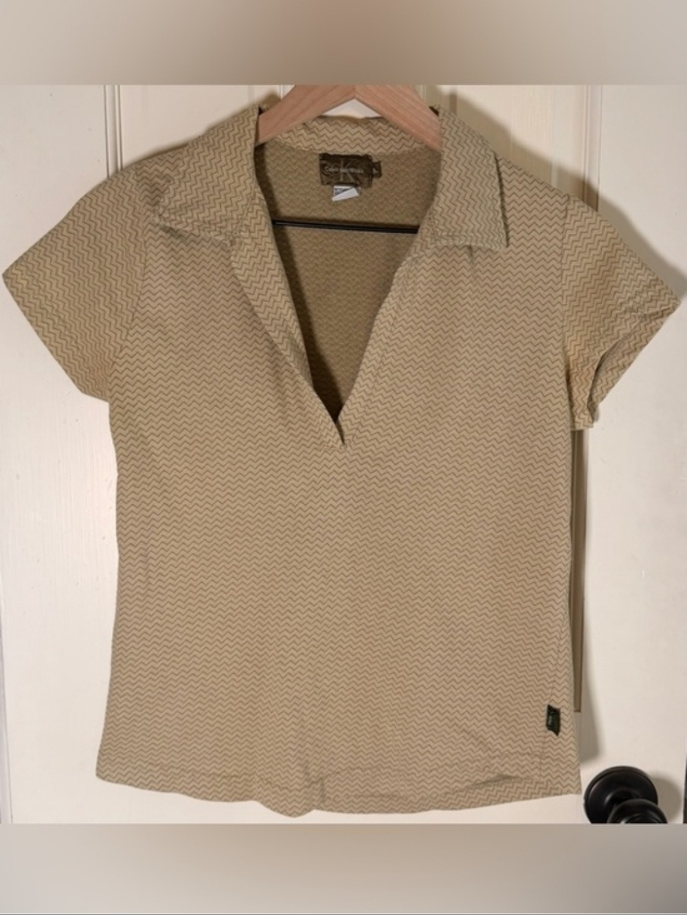 Calvin Klein Khakis Vintage Beige Polo Top Size Medium - Picture 8 of 13